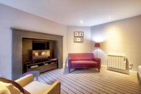 GuestReady - Elegant Apt in Old Town Edinburgh